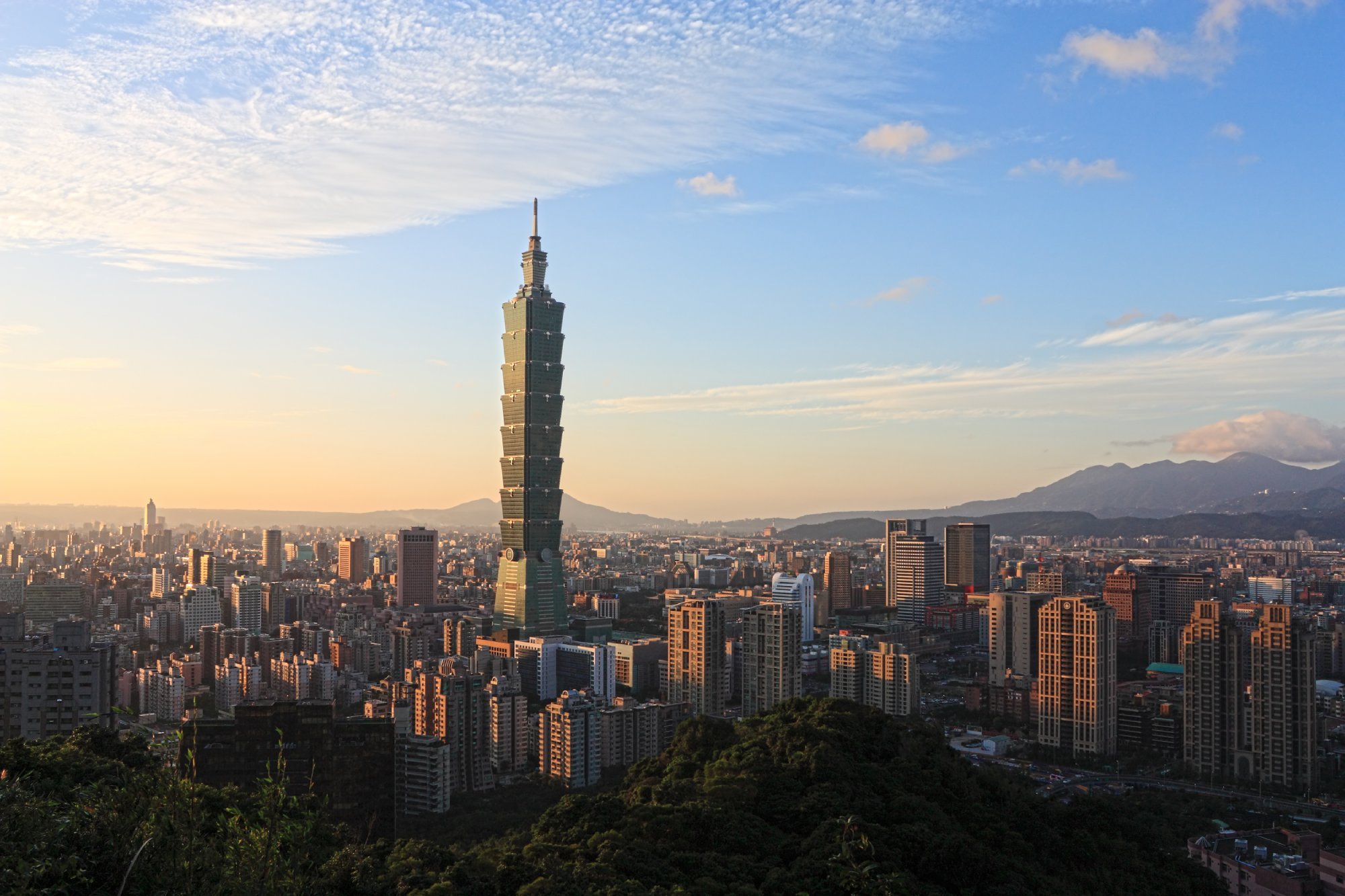 台灣總統在國慶演說中表明，對高房價及炒房現象保持高度敏感，未來政府可能持續推動打擊短期炒作及控管房貸資金的政策。