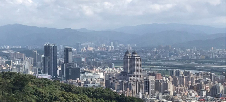 北市府標得一筆1.4萬坪土地，每坪得標價格僅3萬元。