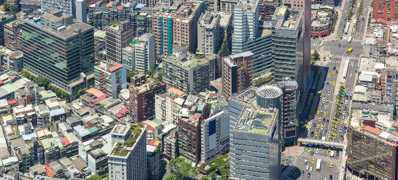 布局優質地段精華不動產，長期持有具資產保值優勢，開發改建後還可創造增值機會。(信義全球資產公司提供)