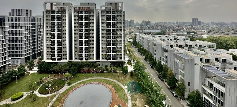 位於北太平的新光重劃區近十年因交通與建設帶動，以低基期與便利生活機能，成為首購客戶心中的優質生活圈。
