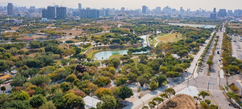 水湳經貿園區內有中央公園，提供附近居民休憩去處。